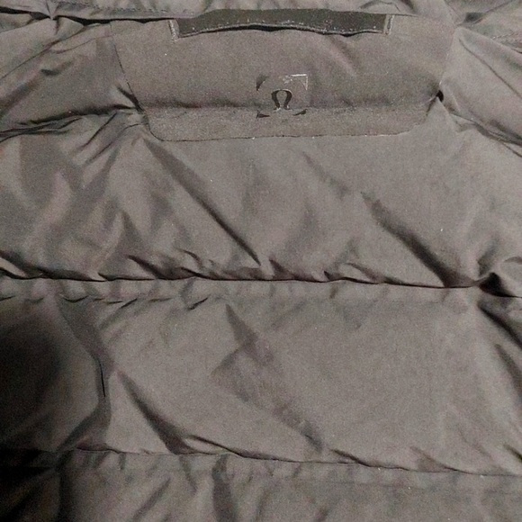 Lululemon Medium Men's Puffer Jacket - Picture 6 of 7